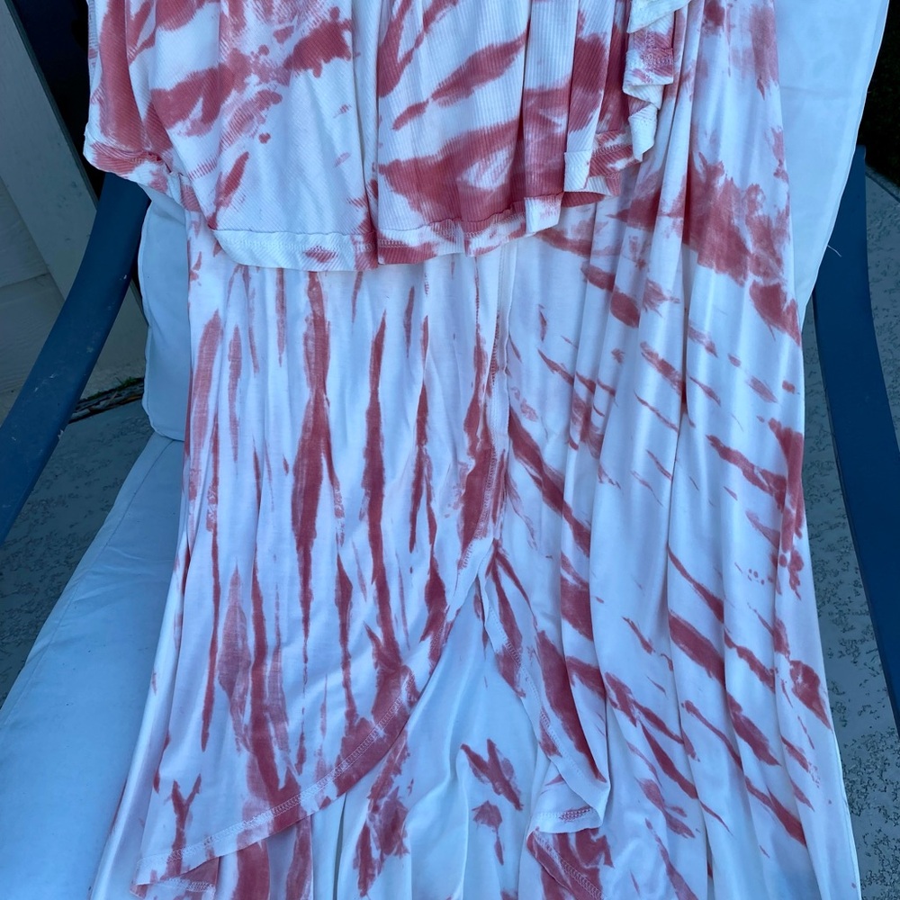 Pink and White Strapless Dress - Picture 3 of 4